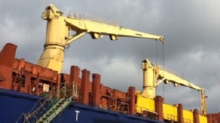 Offshore-Crane.com_For Sale_Liebherr 150 ton deck crane (2 units available) (37)
